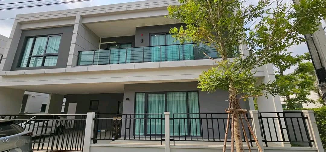 Beautiful And Luxurious House For Rent, Centro Bangna, Near Mega Bangna Mall.